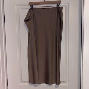 Like New J. Crew Taupe Satin Skirt
